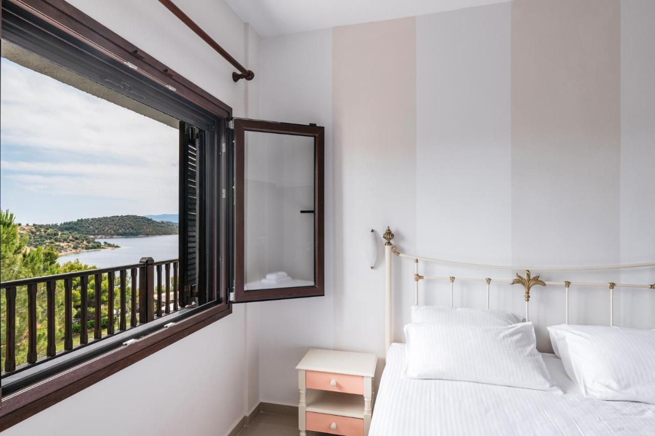 Theoxenia Apartments Ormos Panagias Exterior photo